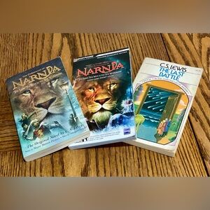 Lion, Witch and Wardrobe book and video guide plus Last Battle by CS Lewis